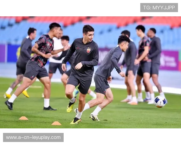 上海海港重回亚冠，主帅坦言赛季目标不变